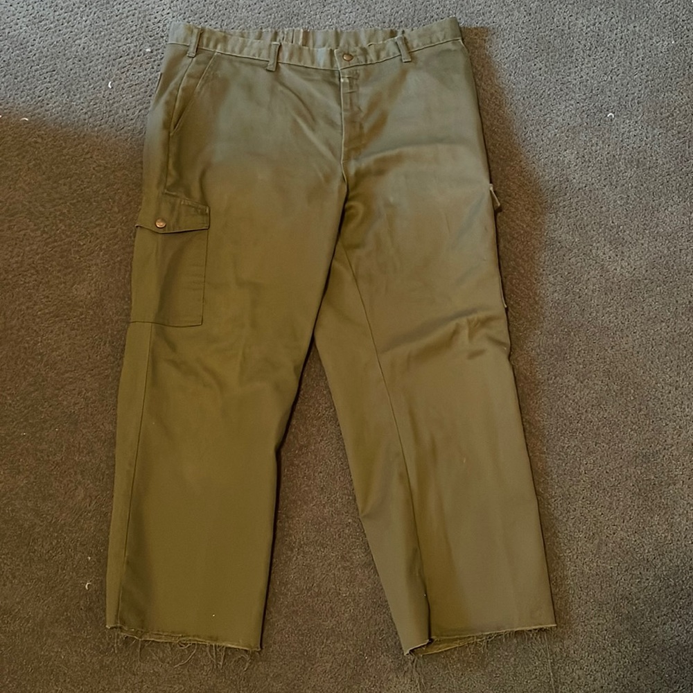 Green cargo pants